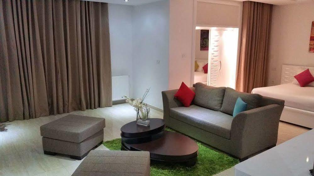 Sofie Aparthotel 4*